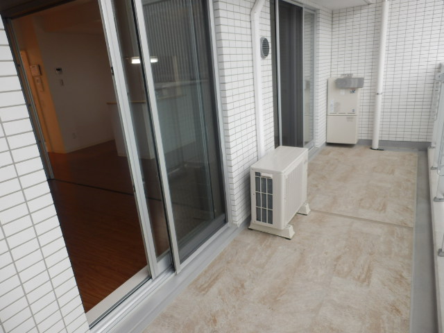 17/27 バルコニー