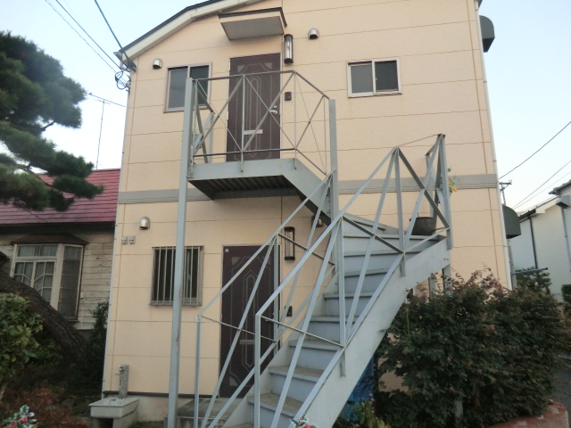 21/22 エントランス