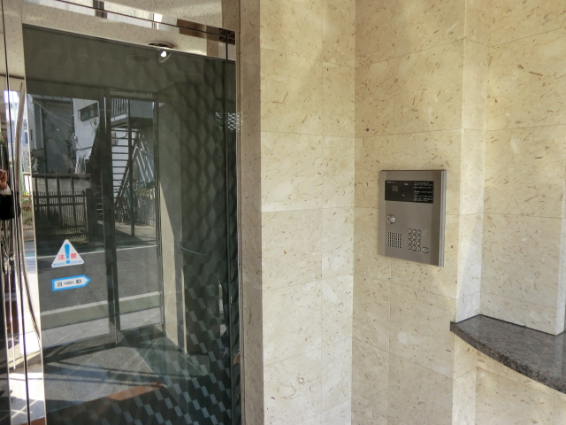 2/10 エントランス