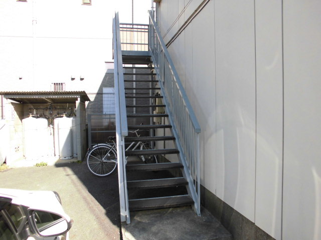 22/29 エントランス