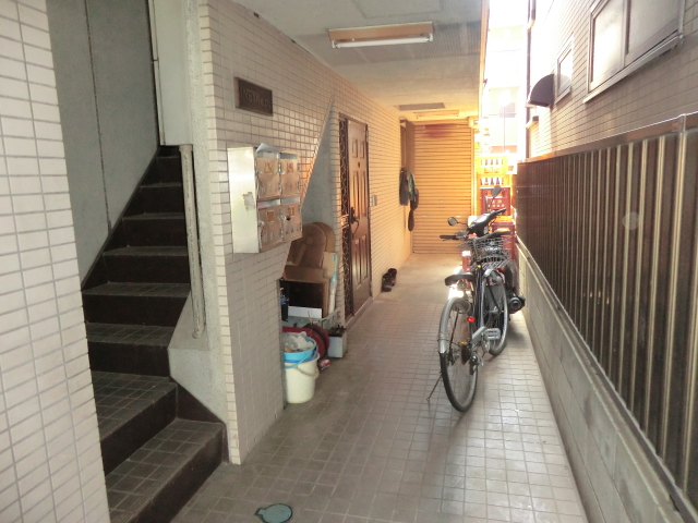 22/29 エントランス