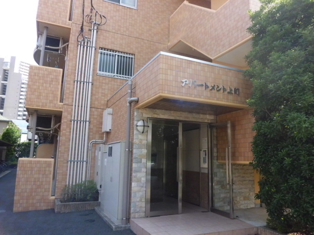 25/30 エントランス