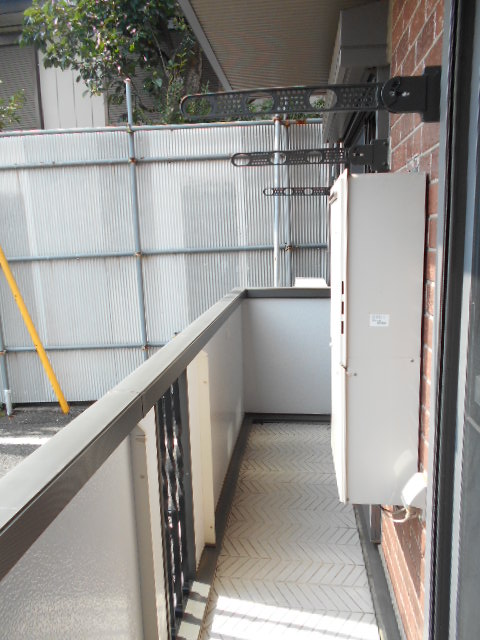 17/27 バルコニー