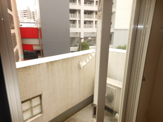 17/28 バルコニー