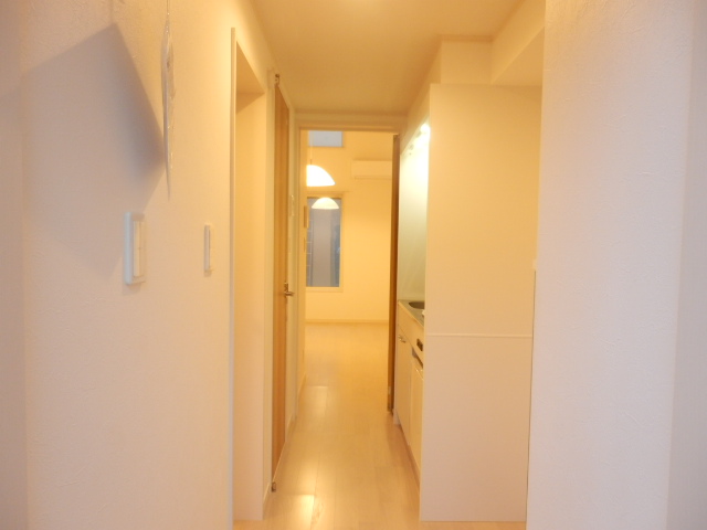 28/30 エントランス