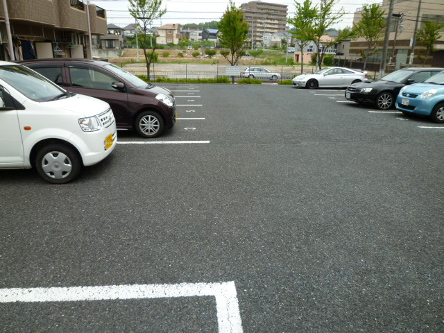 22/30 駐車場