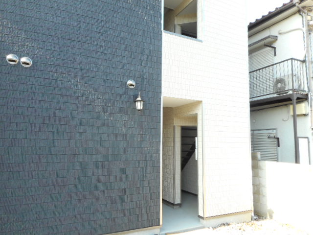 21/30 エントランス