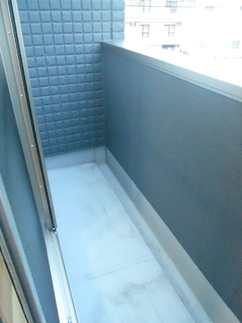 19/30 バルコニー