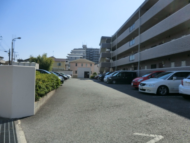 15/16 駐車場