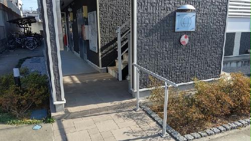 14/20 エントランス