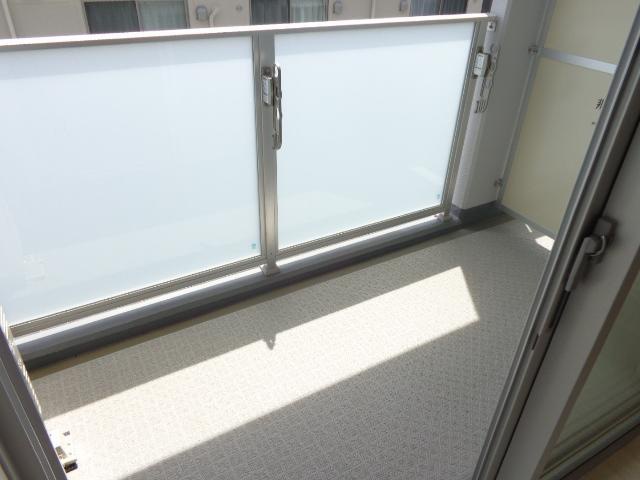 13/19 バルコニー