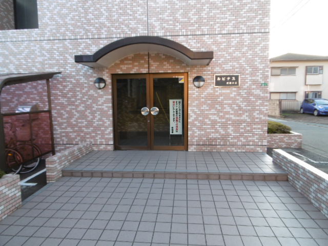 21/25 エントランス