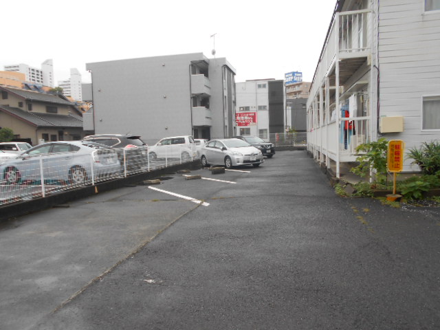 22/30 駐車場