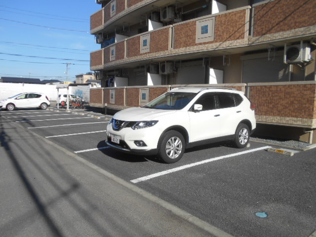 24/25 駐車場