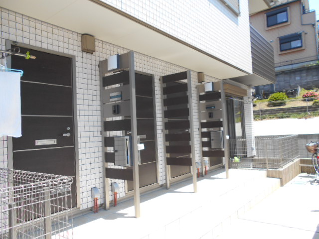 22/23 エントランス