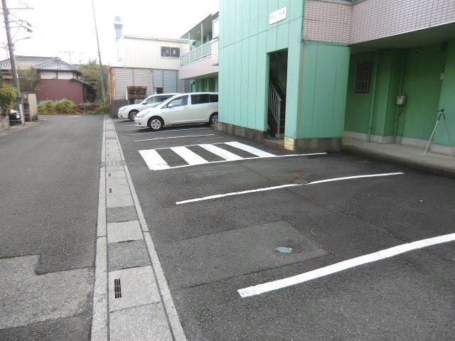 2/10 駐車場