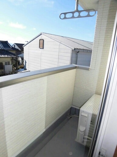 18/28 バルコニー