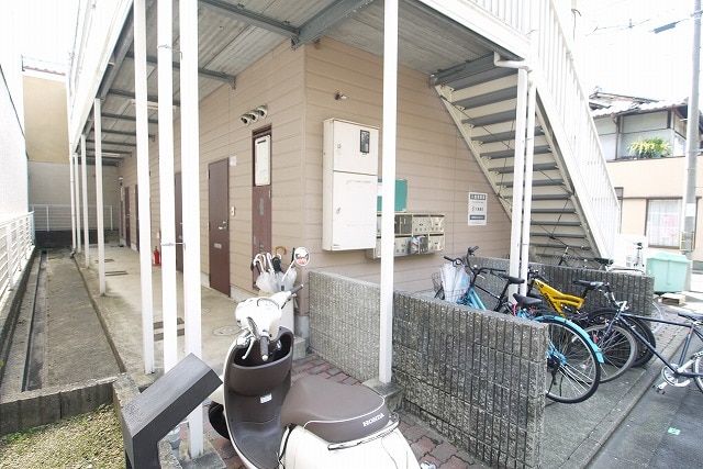 14/20 エントランス