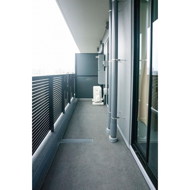 14/23 バルコニー