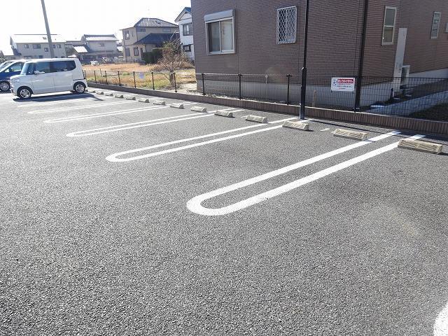 14/20 駐車場