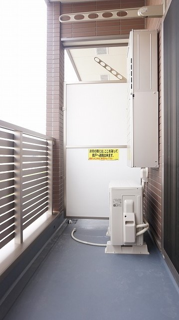 16/28 バルコニー