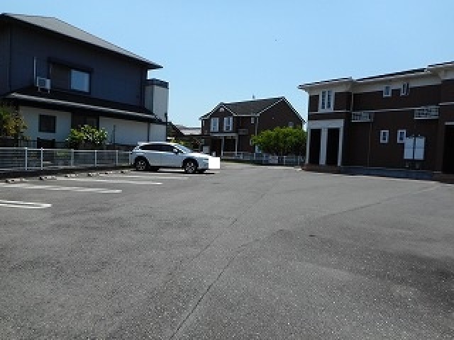 14/22 駐車場