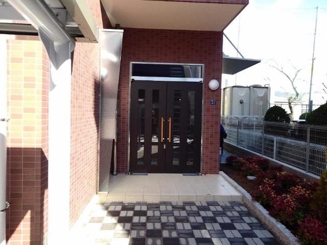 13/20 エントランス
