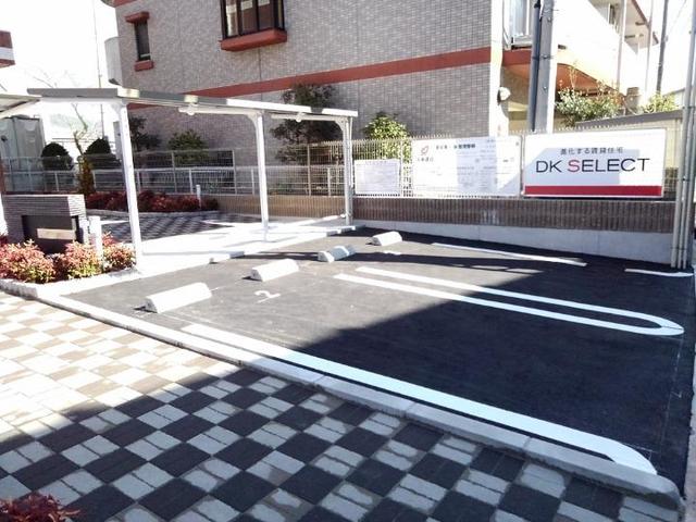 14/20 駐車場
