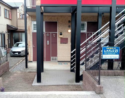 2/4 エントランス