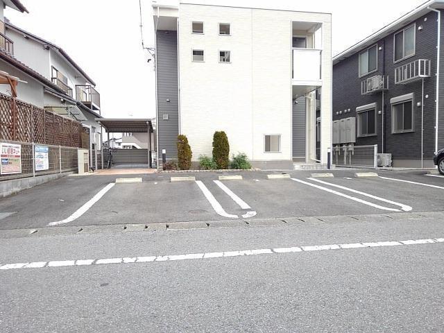 19/25 駐車場