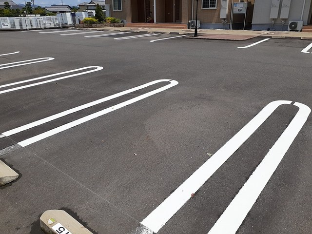 14/20 駐車場