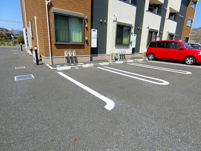 14/20 駐車場