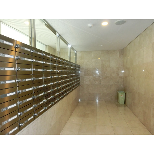 7/12 エントランス