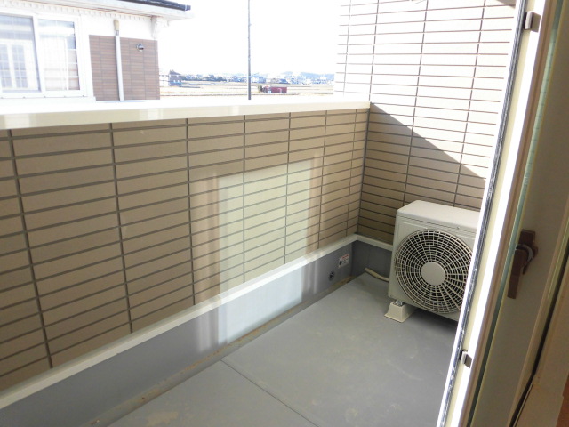 18/28 バルコニー