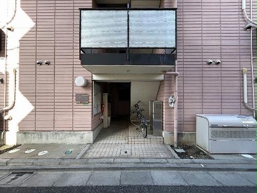 2/3 エントランス