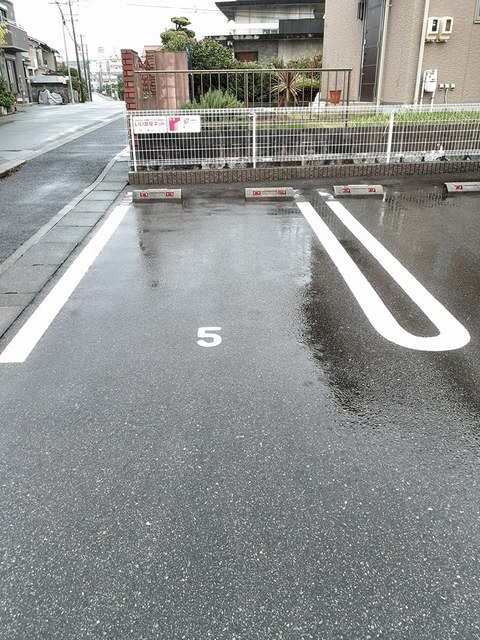 14/23 駐車場