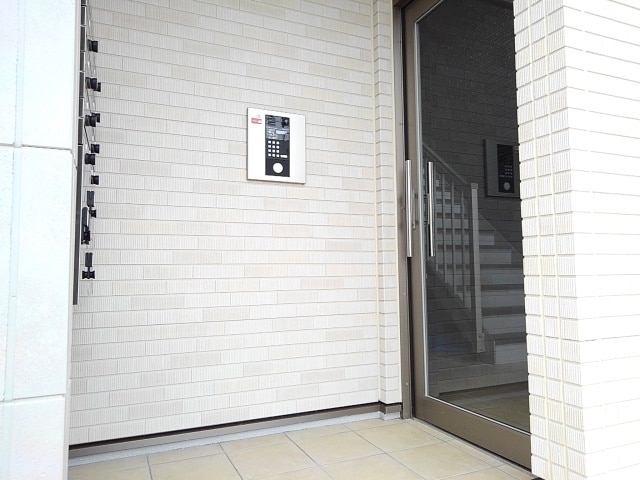 13/20 エントランス