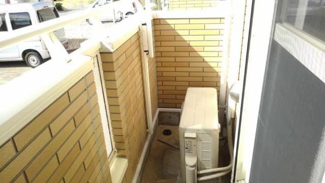 13/22 エントランス