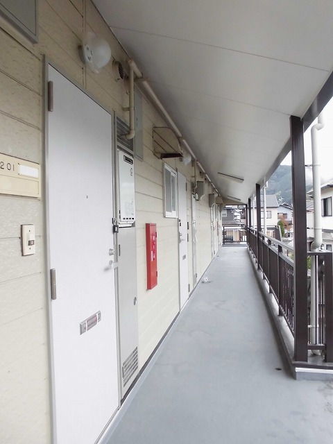 20/26 エントランス