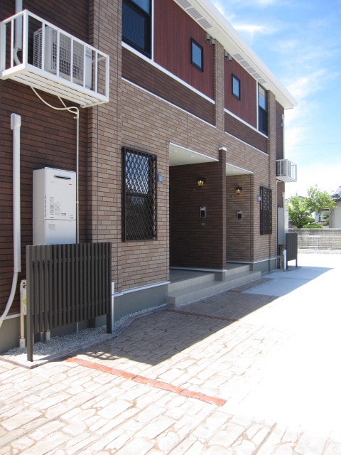 15/21 エントランス