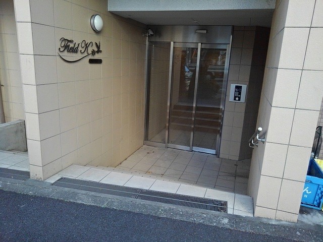 14/20 エントランス