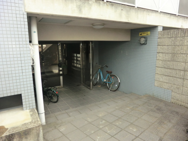 15/20 エントランス