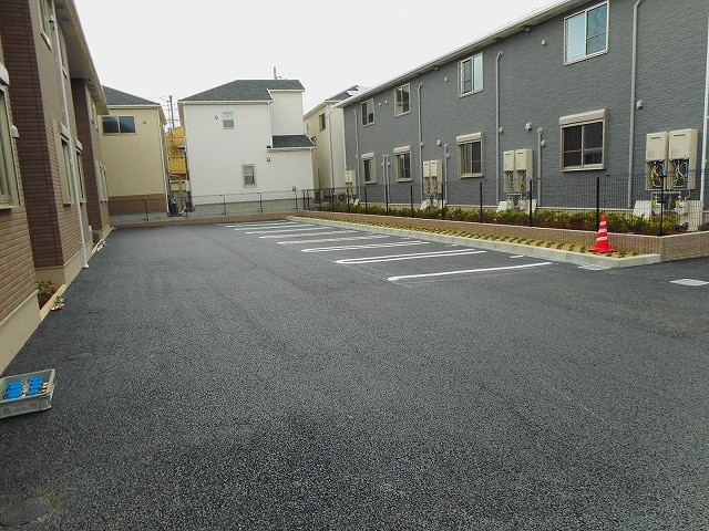14/20 駐車場