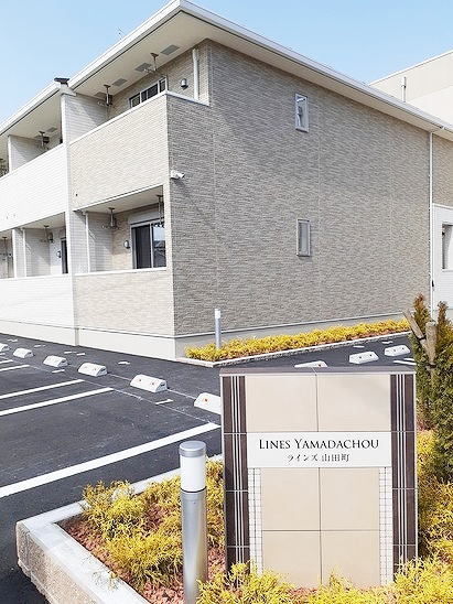 14/23 エントランス