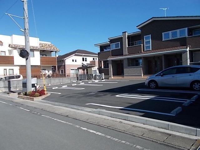 14/20 駐車場