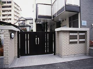 14/22 エントランス