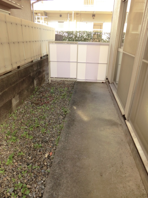 17/23 バルコニー