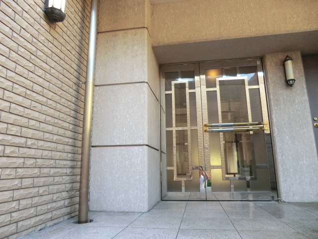22/24 エントランス