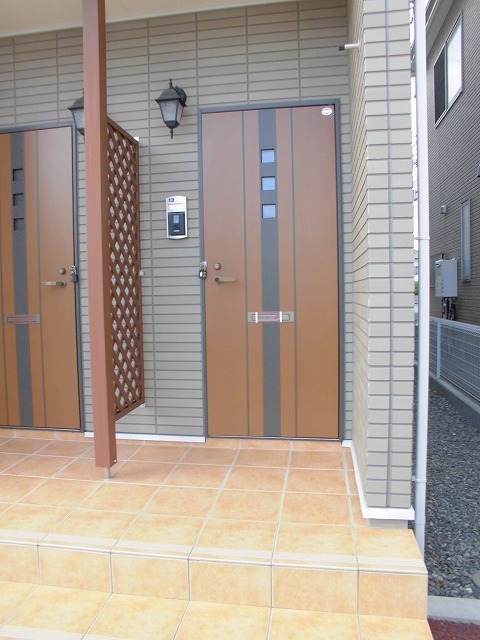 16/22 エントランス