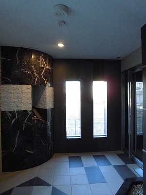 14/20 エントランス